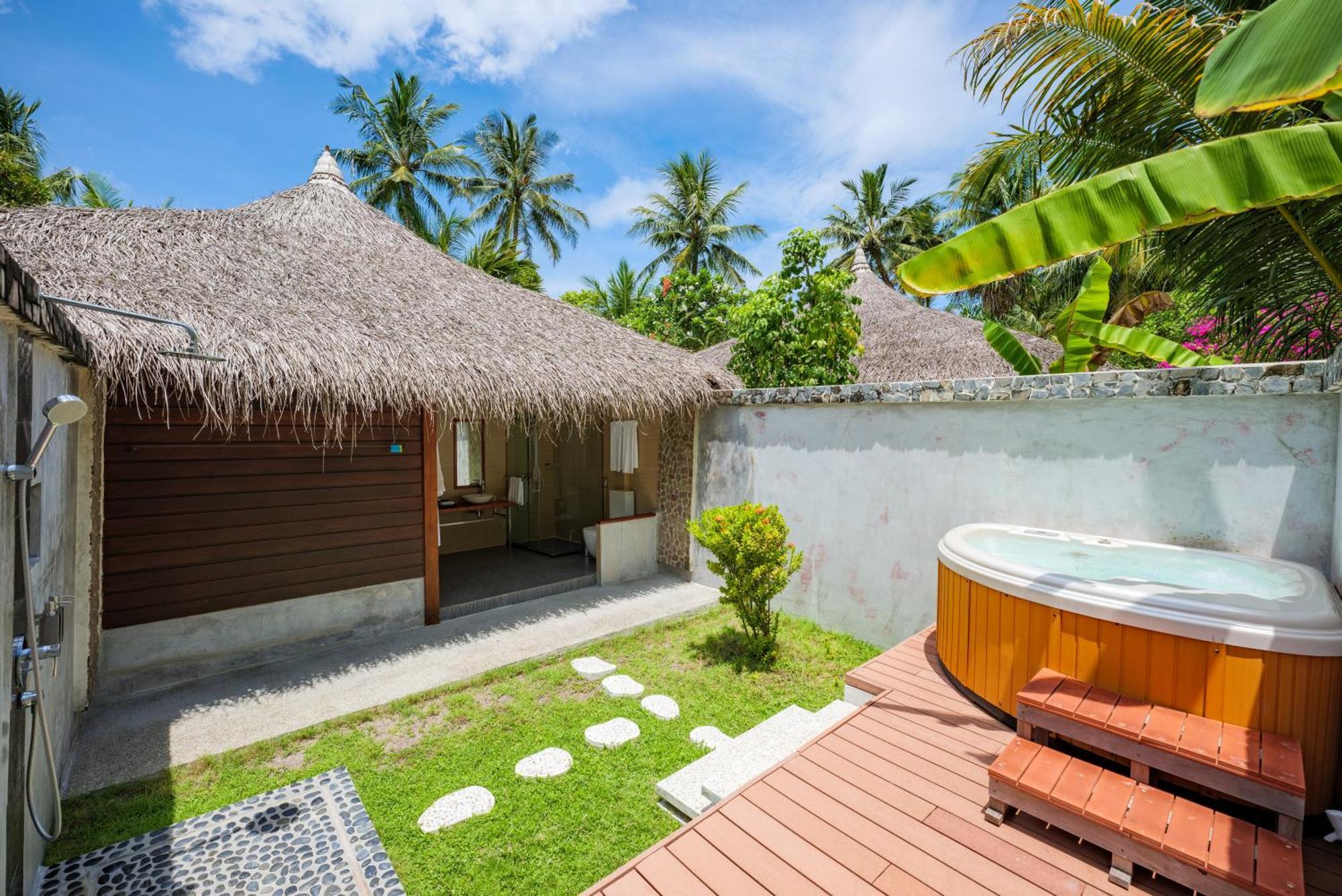 Kuramathi Maldives Hotel Rasdhoo Exterior foto