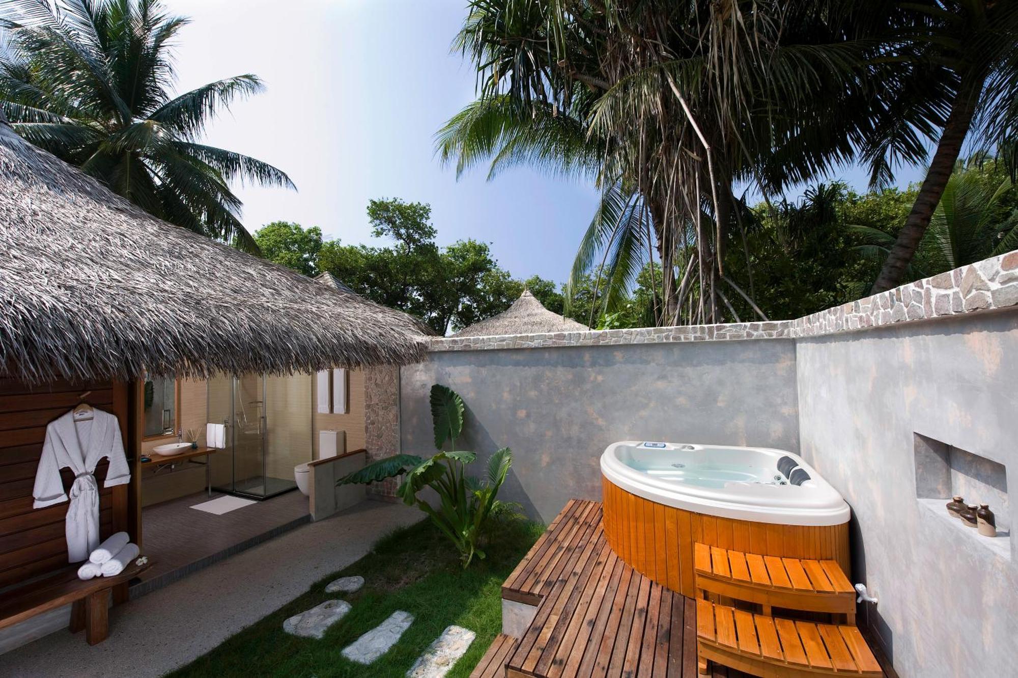 Kuramathi Maldives Hotel Rasdhoo Exterior foto
