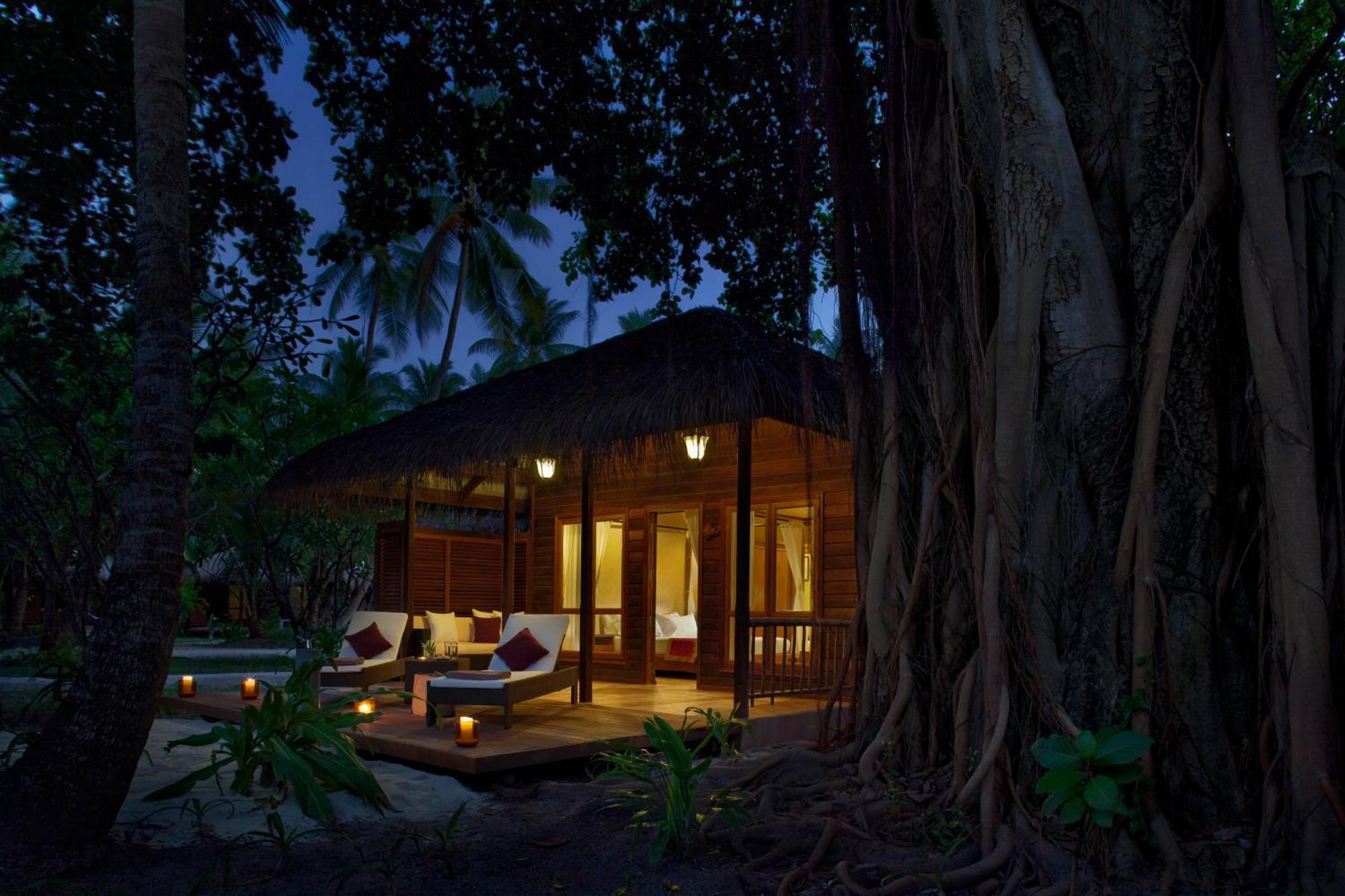 Kuramathi Maldives Hotel Rasdhoo Exterior foto